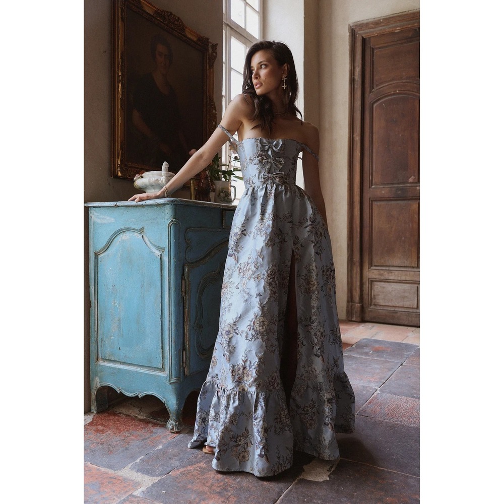 V. Chapman The Margaret Dress in Light Blue Lilibet Brocade Size 2 Worn Once
